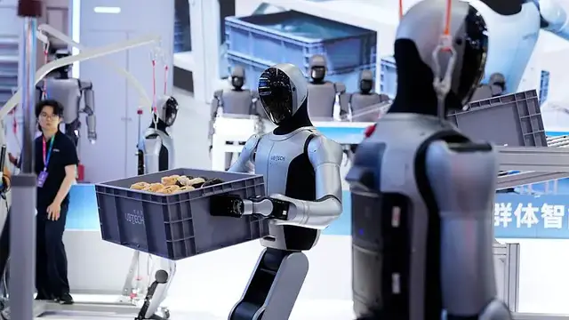 'Video thumbnail for Robots fight in boxing match at 2025 World Robot Conference'