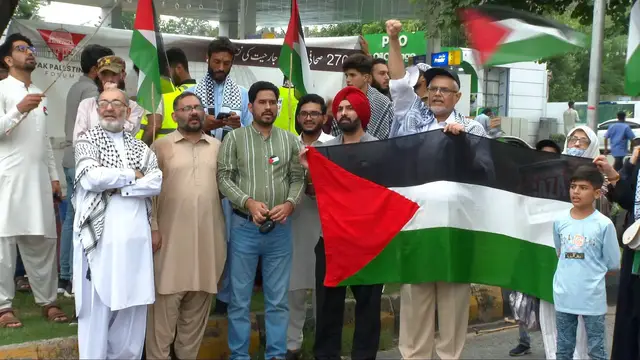 'Video thumbnail for Pakistanis Protest in Islamabad over Israel’s killing of Al Jazeera journalists in Gaza'