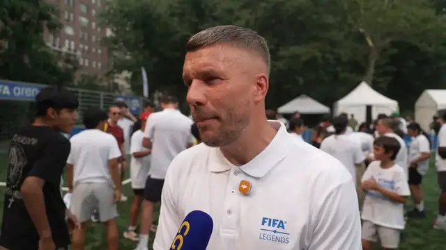 Video thumbnail for US: Football legends expect fascinating game at World Cup finals.