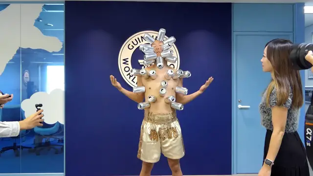 Video thumbnail for Most cans placed on the body using air suction - 25 by Shunicki Kanno