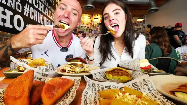 Video thumbnail for 9 a.m. VENEZUELAN BREAKFAST in Miami, Florida!! Tequeños, Cachapa, Patacon and Guasacaca!!