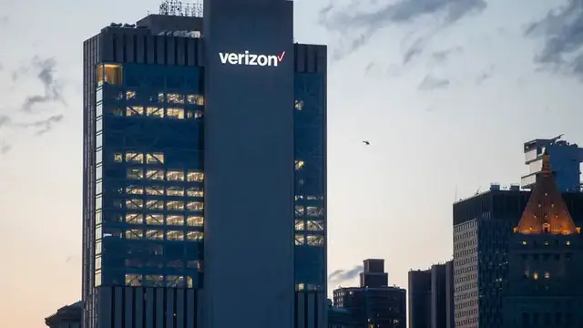 Video thumbnail for Verizon's $2 Billion A.I. Power Play and the Surprise Boost for Its Business