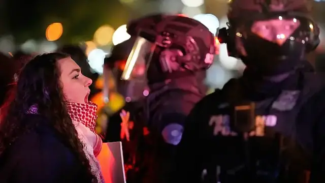 Video thumbnail for Protests in Portland after federal agents shoot two during ICE operation
