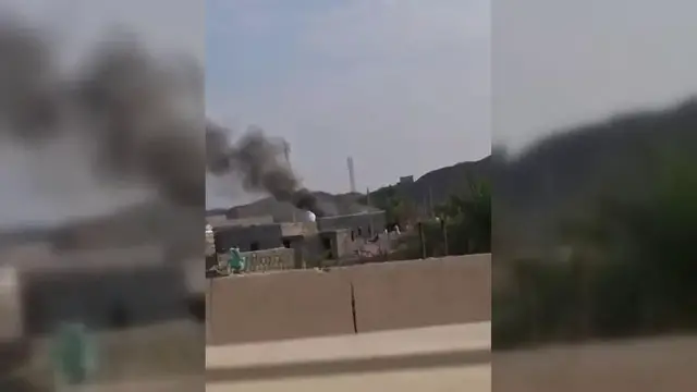 Video thumbnail for Iran: Iranian Forces Raid Residential Home In Southeastern Iran.