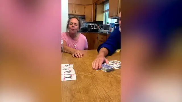 Video thumbnail for Mom-To-Be Surprises Family With Pregnancy News Using Card Game | Happily TV