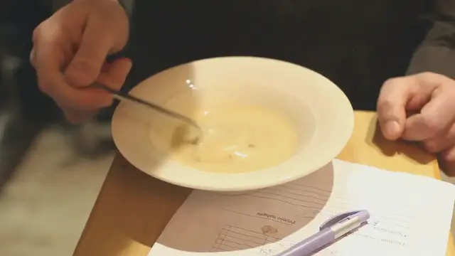 Video thumbnail for Our Favourite Pea And Ham Soup Recipe