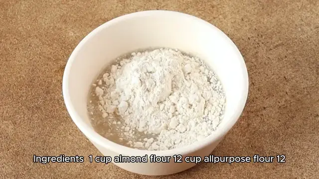 Video thumbnail for almond flour cake recipe