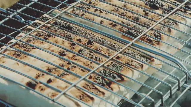 Video thumbnail for Beef and Blueberry BBQ Ribs Recipe