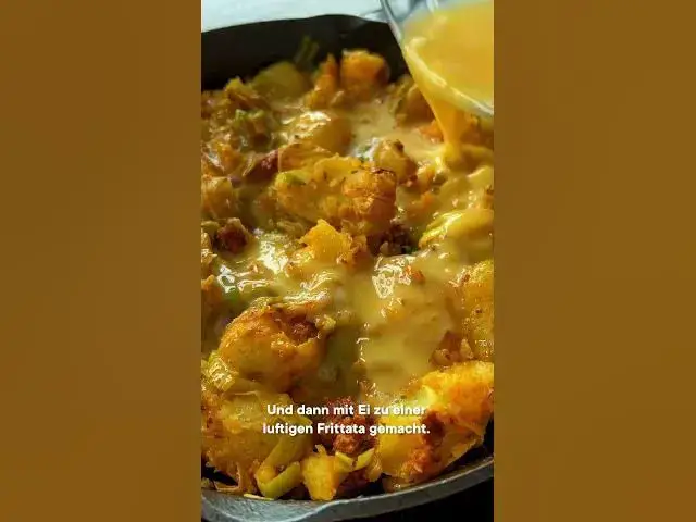 Video thumbnail for Unsere deftige Kartoffelpfanne mit Chorizo und Feta, die man probiert haben muss! #shorts