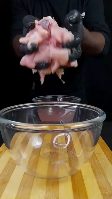 Video thumbnail for Bachelors Easy Chicken Gravy   ASMR Cooking   Simple Chicken Gravy   Crispy Hut(720P HD)