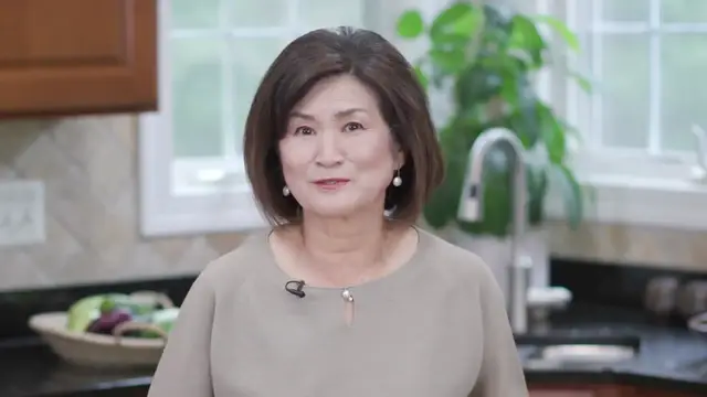 'Video thumbnail for Quick and easy cucumber kimchi! Crunchy, spicy and delicious! Oi kimchi (오이김치) (720p 24fps)'