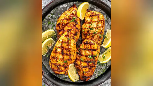 Video thumbnail for best grilled chicken recipe