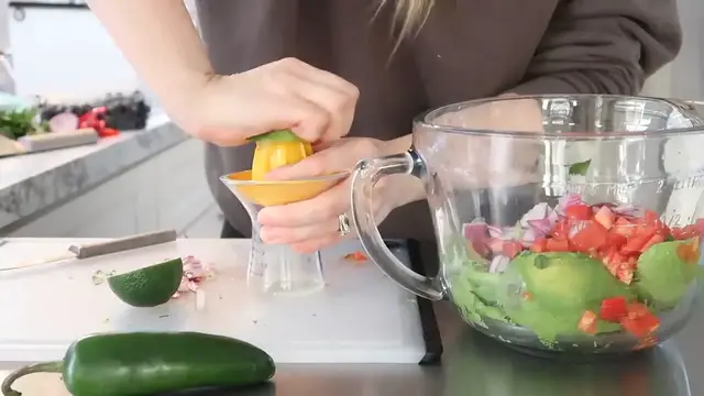 Video thumbnail for EASY WEEKLY MEAL PREP RECIPES COOK WITH ME LARGE FAMILY MEALS WHATS FOR DINNER MONTHLY FREEZER MEALS