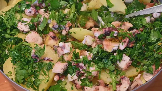 Video thumbnail for Seychellois Octopus Curry Recipe