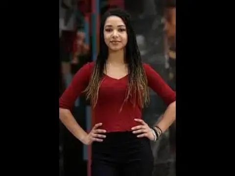 Video thumbnail for Luna Schaller Biography, Age and Career