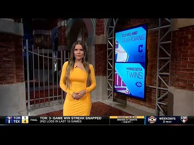 Video thumbnail for Kelly Nash Biography, Age, Family, Husband, and Career