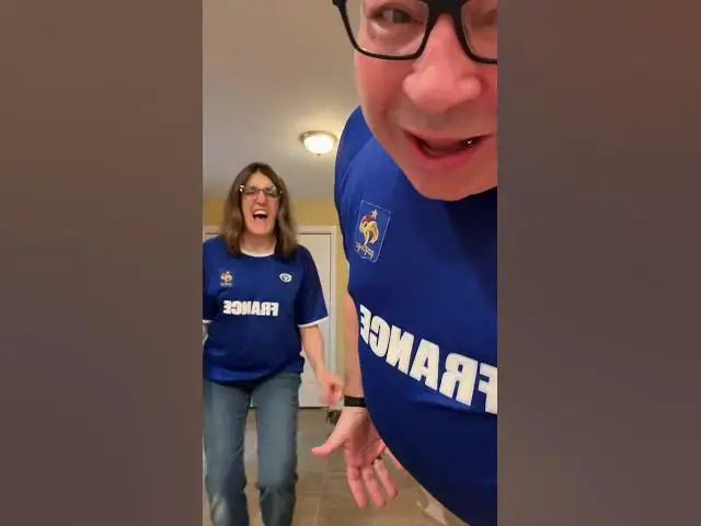 Video thumbnail for Twinnin' for Tour de France! 👯‍♂️🇫🇷