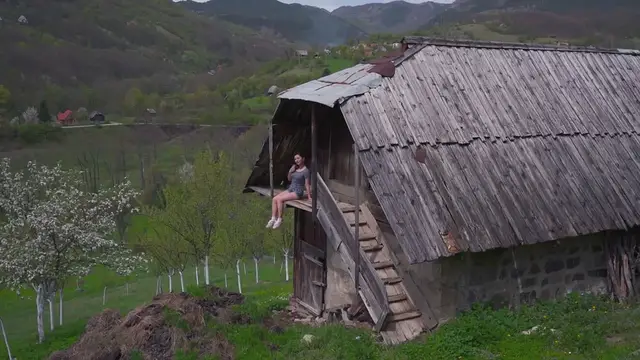 Video thumbnail for Creative Minecraft Builds: Ideas for Impressive Builds Without Mods