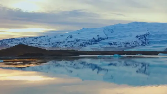 Video thumbnail for Yellowjackets Season 2