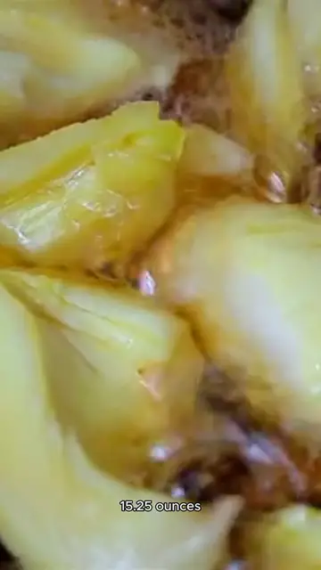 Video thumbnail for cherry dump cake recipe