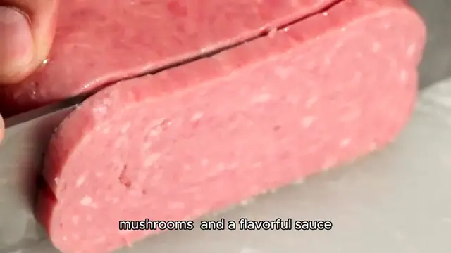 Video thumbnail for traditional beef stroganoff recipe