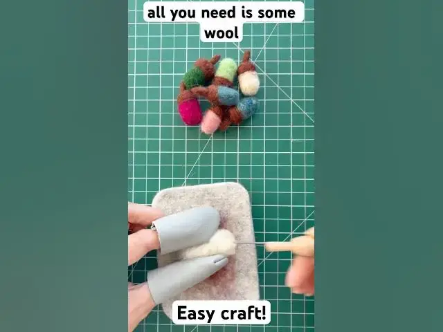 'Video thumbnail for Fabulously easy needle felted acorns for that autumnal vibe! #autumncrafts #needlefelting'