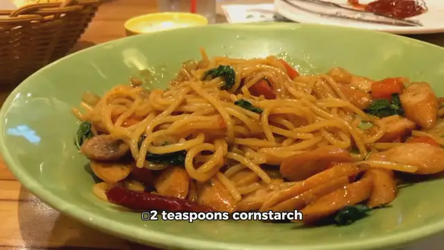 Video thumbnail for chicken lo mein recipe