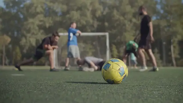 Video thumbnail for The Orange Bowl: A Citrus-Flavored Tradition with a Dash of Fun