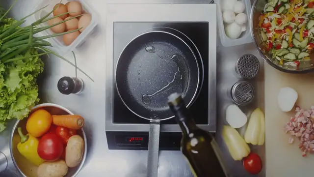 Video thumbnail for Creamy Chicken Alfredo Recipe