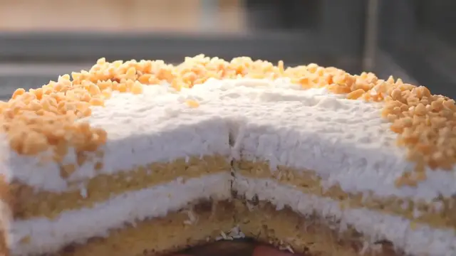 Video thumbnail for Ube-Macapuno Cake: A Match Made in Dessert Heaven