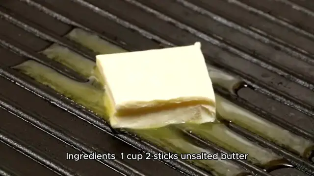 Video thumbnail for snowball cookie recipe