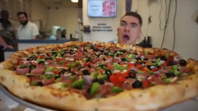 'Video thumbnail for Awesome Pizza Challenge With A Comedian! 16 Slices'