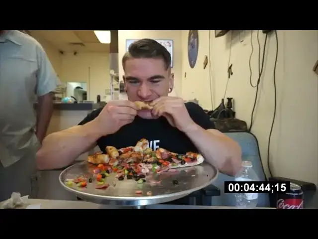 'Video thumbnail for Awesome Pizza Challenge With A Comedian! 16 Slices'