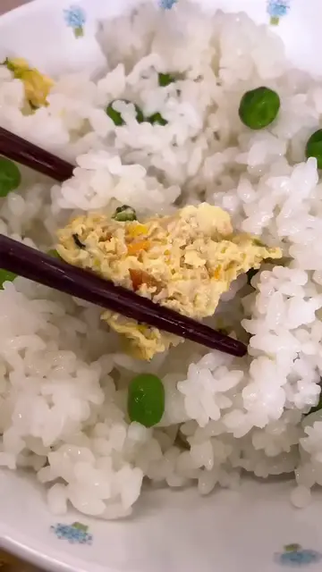 Video thumbnail for What I Eat for School Lunch in Japan - Kyushoku(720P_60FPS)