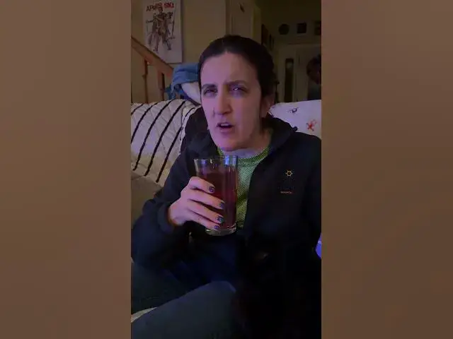 Video thumbnail for Mingle Mocktail Review: The Elegant Non-Alcoholic Bellini! 🥂