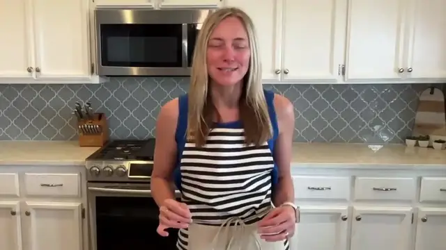 Video thumbnail for 10 CAKE MIX HACKS Perfect for 4th of July    Molly Purcell   Molly Makes it Easy(720P HD)