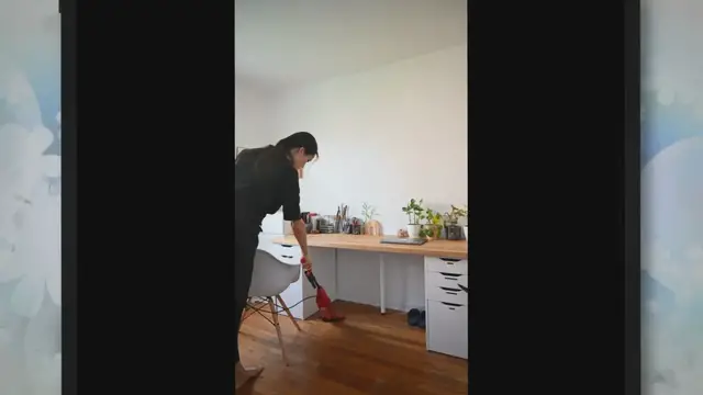 'Video thumbnail for Best Shark Vacuum for Hardwood Floors in the UK'