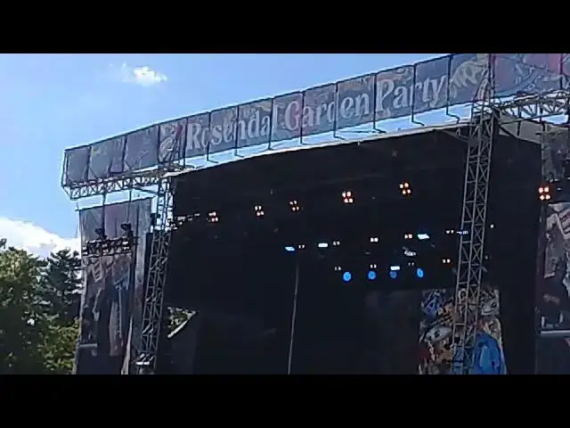 Video thumbnail for Stor, Ison, Fille, Alex. Stationen. 4 Rosendal Garden Party 13/6-26