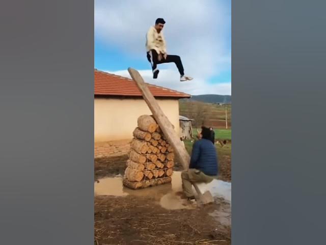 Video thumbnail for “Only in America 😂🇺🇸”