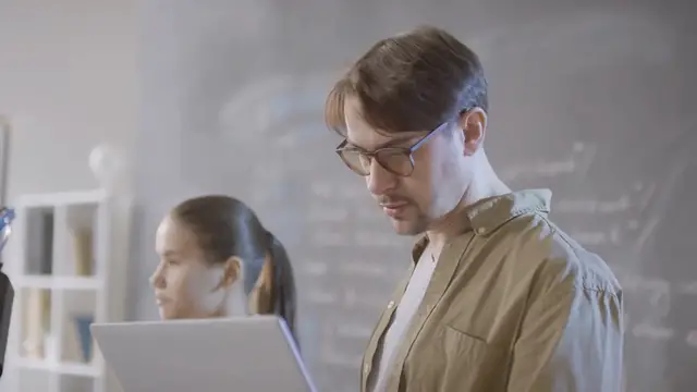 Video thumbnail for Exploring the Future of Quantum Computing