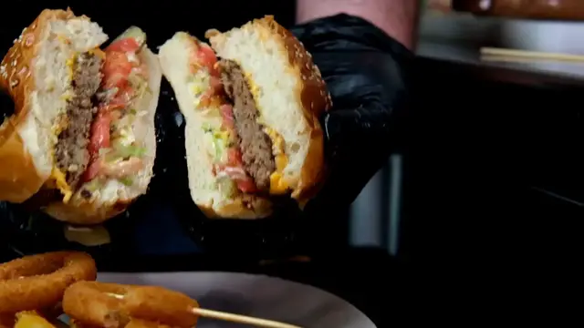 Video thumbnail for Crafting the Perfect Homemade Hamburger: A Simple Guide to Mouthwatering Success