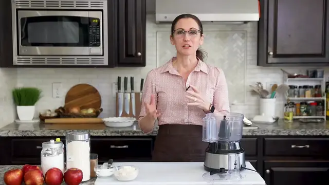 'Video thumbnail for EASY Gluten-Free Oat Flour Pie Crust ¦ Press or Roll Methods (1080p_24fps_H264-128kbit_AAC)'