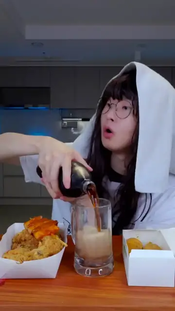 Video thumbnail for Mykoreandic is coming   ASMR   Mukbang   Cooking(720P HD)