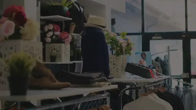 Video thumbnail for Apartments, hockey rinks and Amazon warehouses: Macy’s closures will set off a wave of change at shopping malls