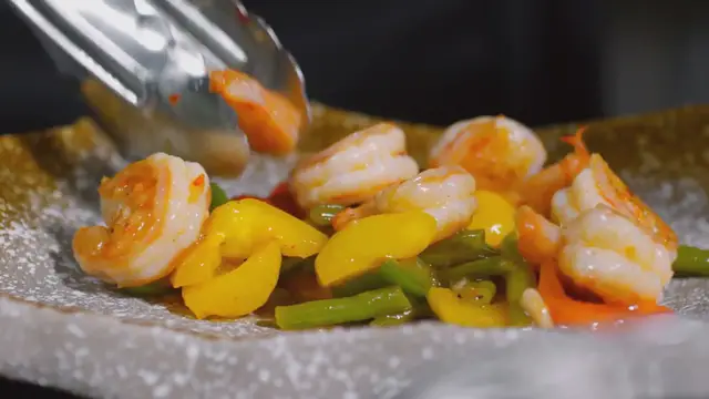 Video thumbnail for Easy Kung Pao Chicken Recipe