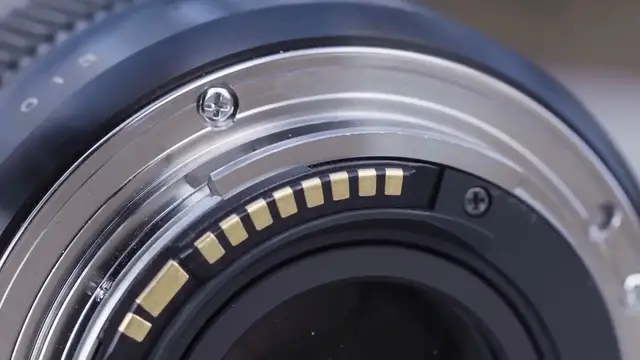 Video thumbnail for Canon 70-200mm f/4L IS – A Detailed Exploration