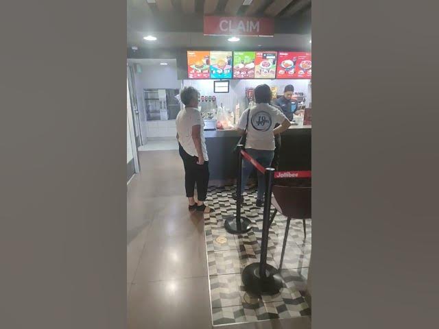 Video thumbnail for Philippines Loves Jollibee #jollibee #adayinthelifeinasia #exploreanddiscover