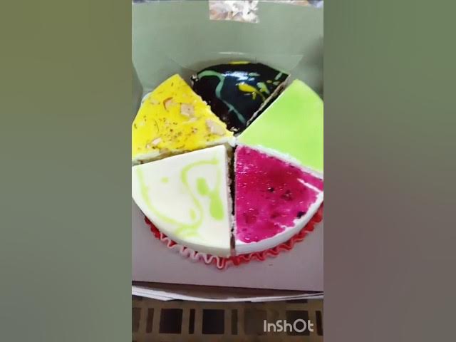 Video thumbnail for 5 flavourill oru cake #cake #cakedesign