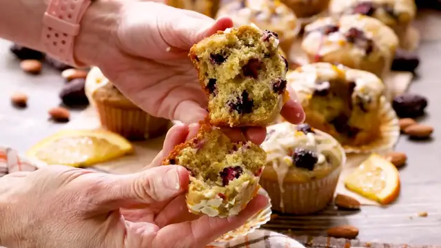 'Video thumbnail for EASY Gluten Free Blackberry Muffins with Orange Glaze (1080p_24fps_H264-128kbit_AAC)'