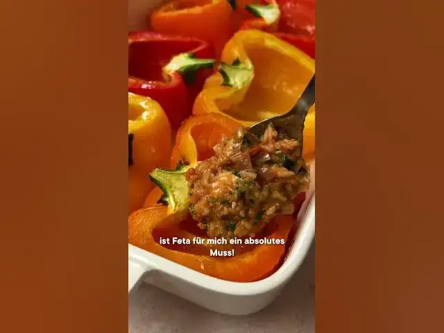 Video thumbnail for Paprika mit vegetarischer Füllung aus Feta und Reis #shorts